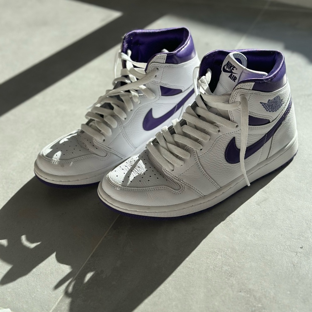 Air Jordan Retro High "Court Purple" sneakers